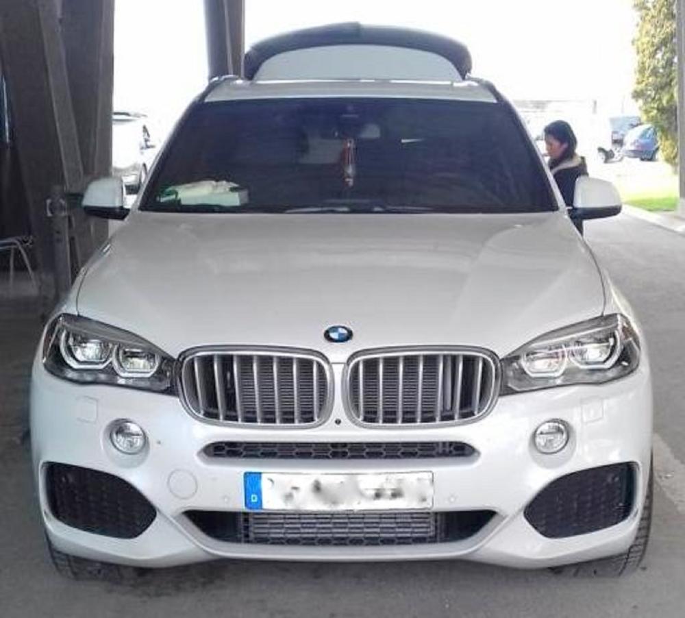 BMW iz prekrasaja, granični prelaz Gradina  