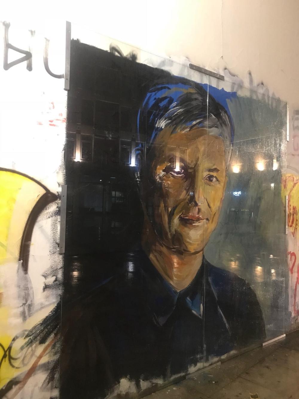 Obnovljen i zaštićen mural sa likom Zorana Đinđića  