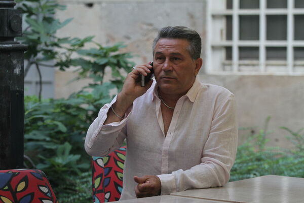 OVO SU DETALJI IZ ŽIVOTA HALIDA MUSLIMOVIĆA KOJE RETKO KO JE ZNAO: Otkriveno kog je POREKLA pevač