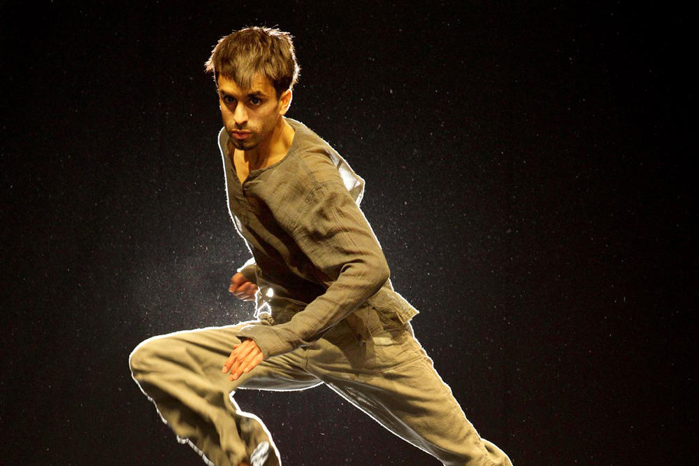 AKAŠ ODEDRA NA BEOGRADSKOM FESTIVALU IGRE: Radosni smo što otkrivamo neki novi svet i način telesnog izražavanja (FOTO)