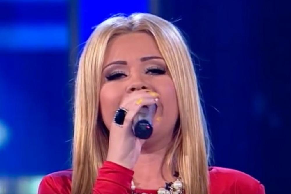 DA LI JE PREPOZNAJETE? Ova Zvezda Granda nekada je imala 20 kg više, ISPALA je iz takmičenja, a onda se pojavila ponovo i ŠOKIRALA publiku: Evo kako DANAS izgleda (FOTO)