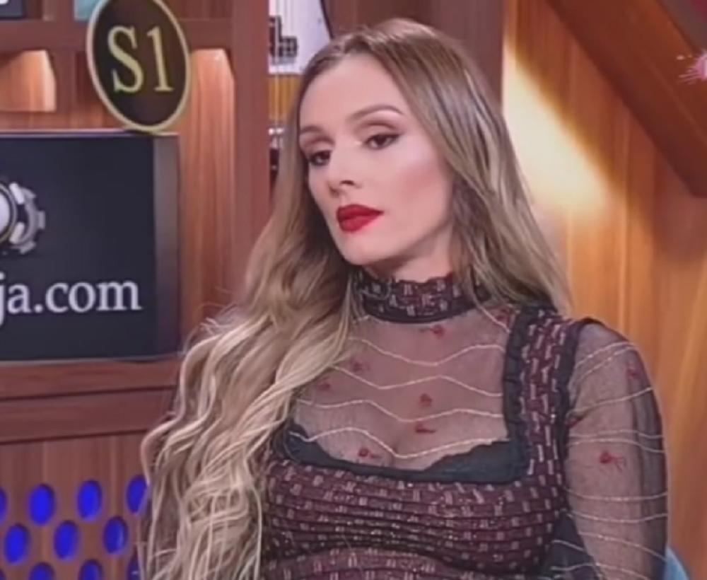 Rešila je da se zauvek povuče iz javnosti  