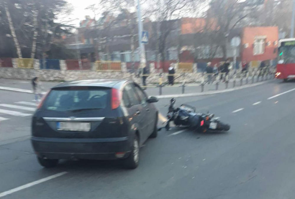 Težak udes na Banjici  