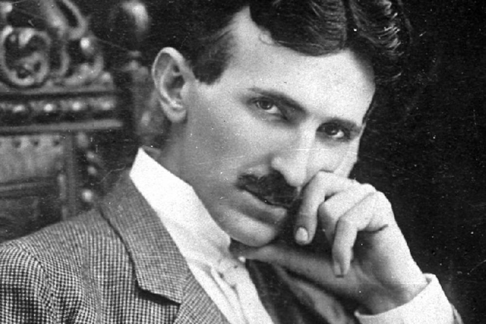 ALKOHOL JE ELIKSIR, A KROMPIR TREBA JESTI SVAKODNEVNO: Nikola Tesla je i u dubokoj starosti bio pun energije, a pomoću OVIH TAJNI je to postigao! (FOTO)