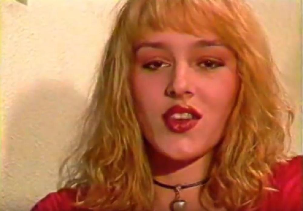 Da li je lepša kao plavuša ili sada kao brineta?  