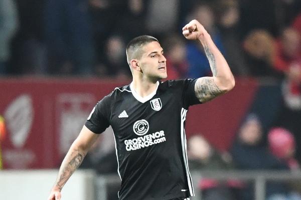 MITROVIĆ NE PRESTAJE DA LOMI: Novo priznanje za napadača Srbije, ovog puta je u pitanju tim meseca Čempionšipa! (VIDEO)