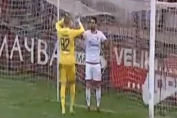 BIO BI TO GOL GODINE U SRBIJI: Šut sa pola terena, Le Talek izbacio loptu sa gol linije! (VIDEO)