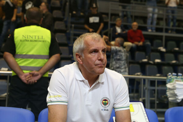 Svi su očekvali da ih izriba, a on ih počastio! Ni čelnici Fenera ne veruju šta je Žoc priredio igračima posle poraza u Kupu!