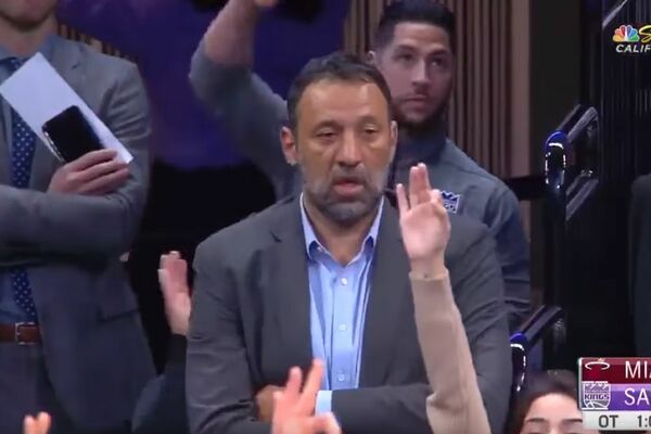 Bogdan ubada trojku s 9 metara za pobedu, cela hala u ekstazi! A Divac u fazonu: Šta uradi, brate Srbine?! (VIDEO)
