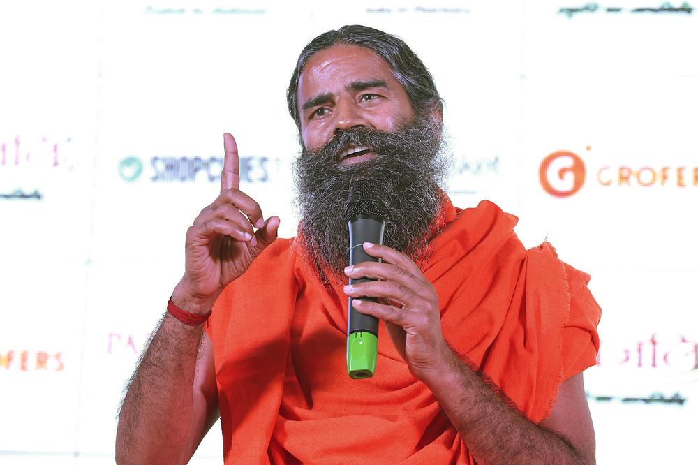 MILIJARDER KOJI SE ODREKAO MATERIJALNOG: Kako je vlasnik najveće indijske kompanije uspeo je da ubedi naciju da nema nikakvu zaradu