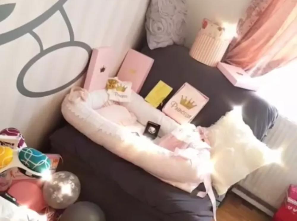 Pevačica se pohvalila poklonom na Instagramu 