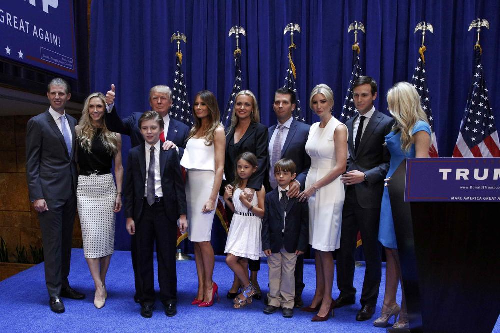 OVO NIKO NIJE OČEKIVAO: Razvodi se TRAMP! Žena OVO ne može da mu oprosti! (FOTO)