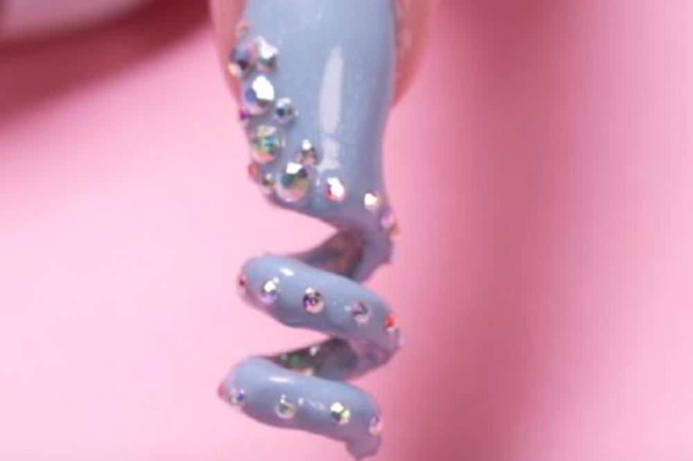 KAKO SE S OVIM BILO ŠTA RADI? VADIČEP NOKTI su hit na Instagramu, a ovako se prave (FOTO) (VIDEO)