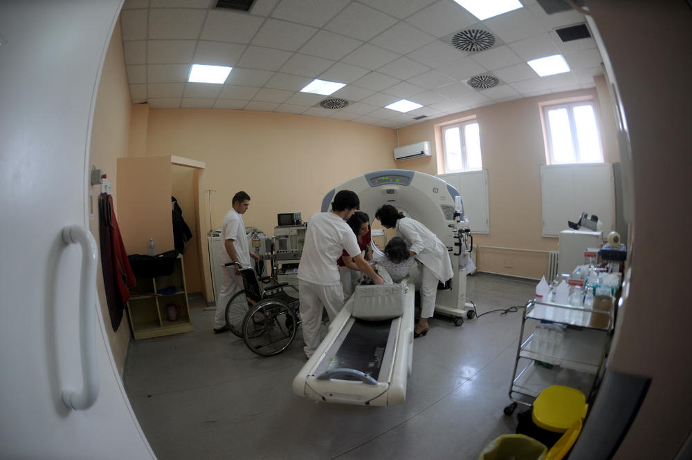 Srbin (19) primljen u Zadru sa BOGINJAMA! Hrvatski načelnik kritikovao naš sistem vakcinacije!