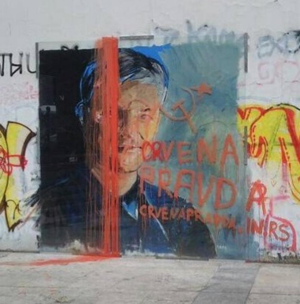 KOMUNISTI PREFARBALI MURAL ĐINĐIĆU?! 