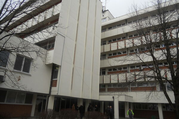 PRETUKAO OCA I BRATA PA SE ZAPALIO NA PSIHIJATRIJI: Čačanski advokat glavni akter nesvakidašnje DRAME!