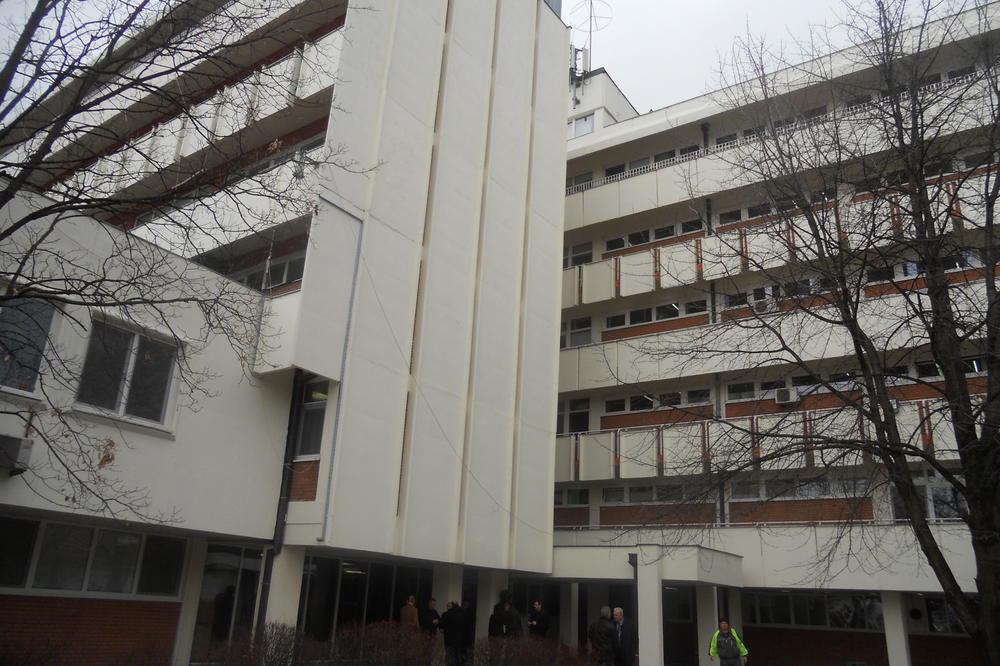 PRETUKAO OCA I BRATA PA SE ZAPALIO NA PSIHIJATRIJI: Čačanski advokat glavni akter nesvakidašnje DRAME!