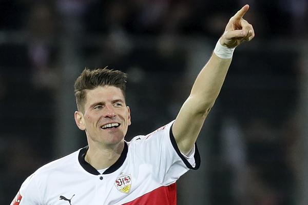 Super Mario nastavio da rešeta: Štutgartov san o Evropi se nastavlja! (VIDEO)