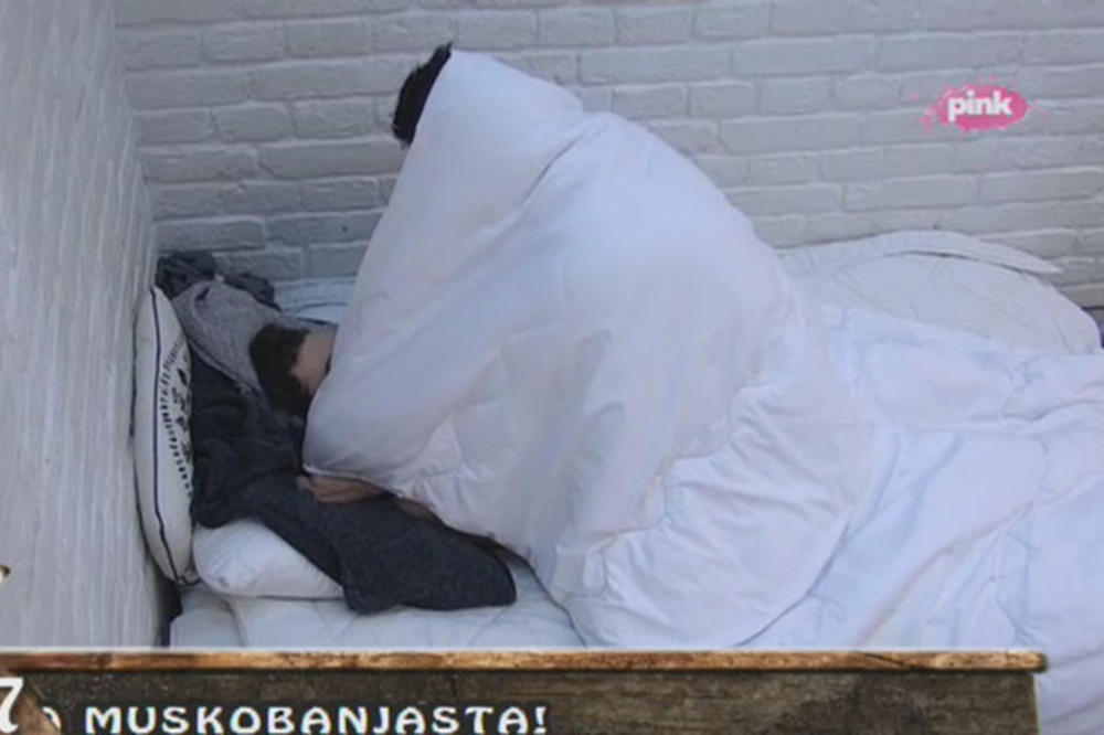 KRALJICA AKCIJANJA PRIVELA NOVOG FRAJERA U KREVET! Kamere zaboravili, INTIMA NA IZVOLTE - imala ih 14 u rijalitiju