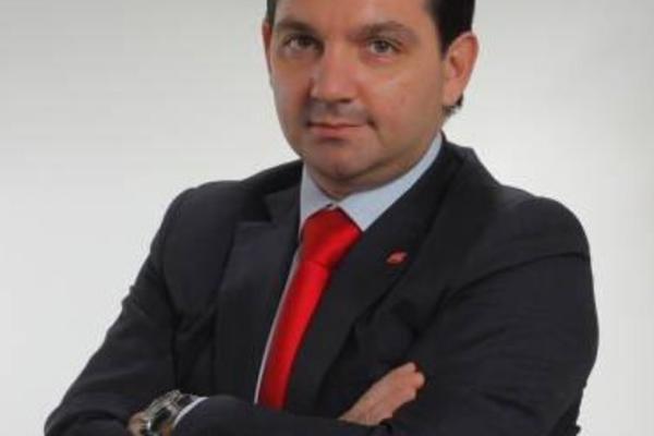 OVO NEMA NIGDE: Detektiv kriminalne prošlosti u firmi potpredsednika Skupštine!