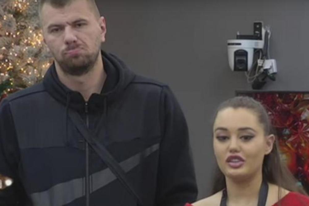 BRUTALNO! KO IMA BONSEK, NEKA ODMA REAGUJE: Janjuš pozvao fanove da unište svaku USPOMENU NA ANU KORAĆ!