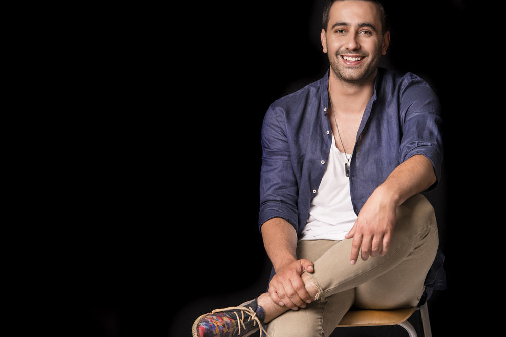 EMOTIVNO: Kada čujete kako Mirza peva ovaj hit ostaćete bez reči (VIDEO)