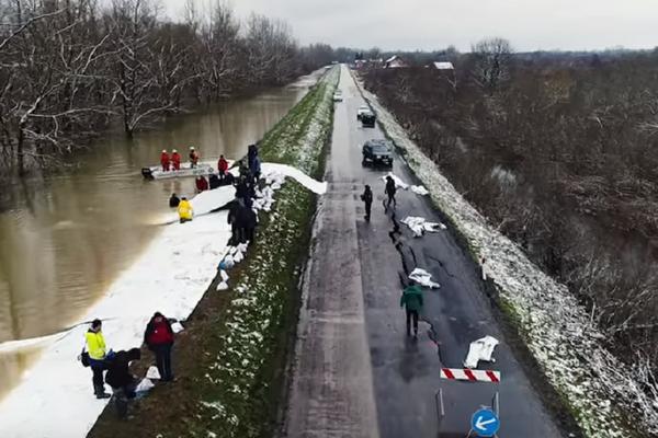 SIRENE I DRAMA U HRVATSKOJ! Reke nezaustavljivo rastu, VANREDNO STANJE! (VIDEO)