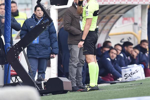 KOMŠIJE REŠENE DA IM SE NE DESI 158. VEČITI DERBI: Hrvati uvode VAR!