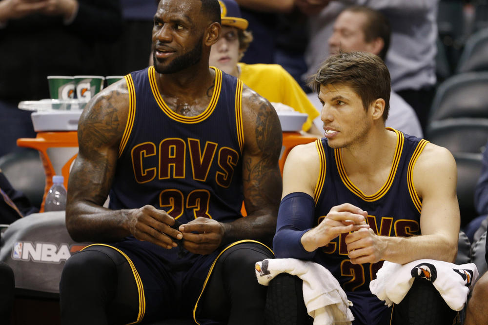 NOVA TRAGEDIJA! Preminuo brat košarkaša Klivlenda! (FOTO)