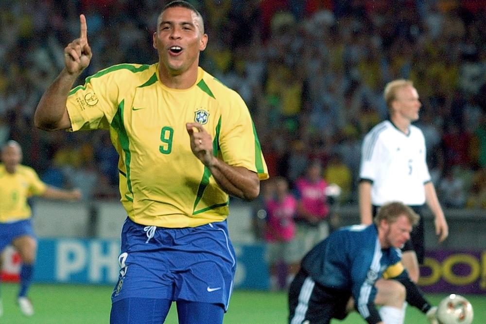 DANAS JE 25 GODINA OD NAJČUVENIJEG GOLA RONALDA: Brazilac je tada sve ostavio u neverici!