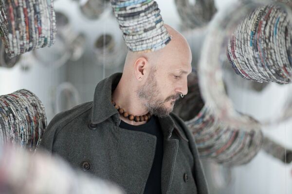 KUĆA SJEĆANJA - nova pesma kao najava beogradskog koncerta i posveta velikim autorima i muzičarima (VIDEO)