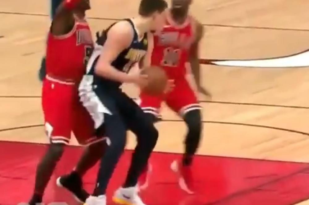 UBACIO IH U RINGIŠPIL! Jokić napravio budale od igrača Čikaga, klupa Denvera upala u delirijum! (VIDEO)