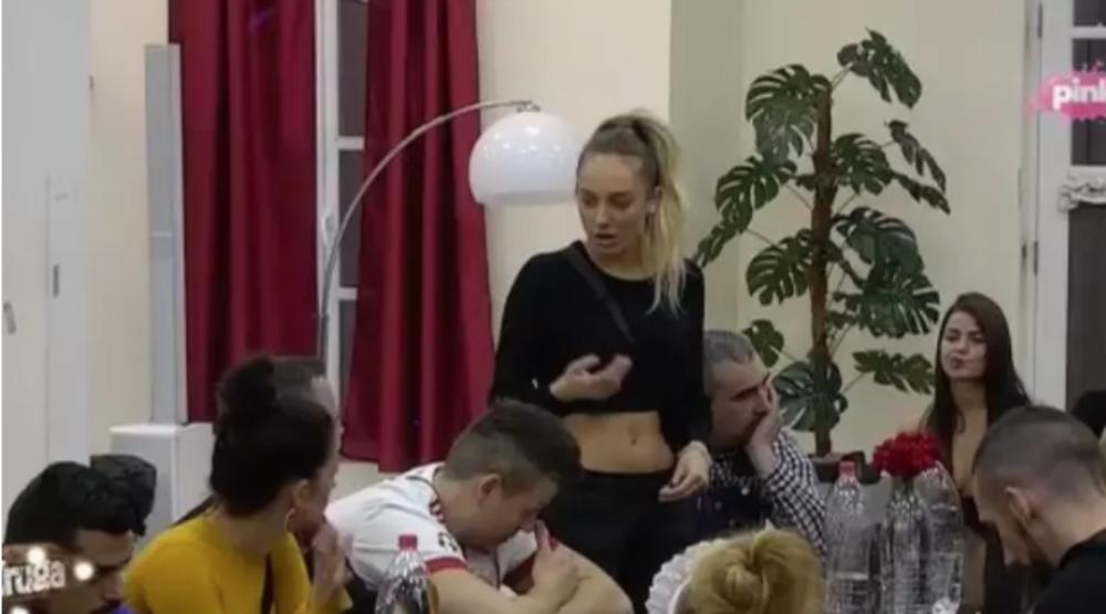 Sinoć su joj zasmetala pitanja gledalaca  