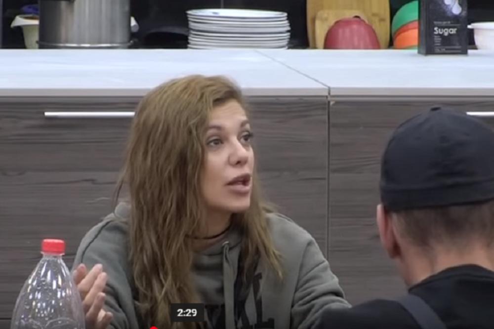 KIJA JE NAPALA KAO NIKADA DO SADA: ALo bre, jesi normalna ti? Možda si Anđelina Džoli ali u SVOJOJ GLAVI!