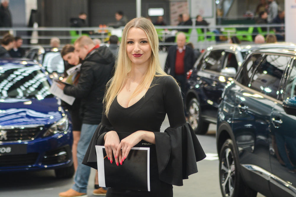 Hostese na Sajmu automobila