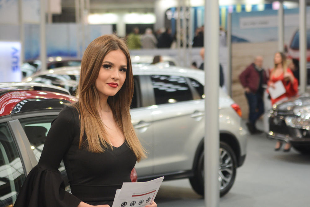 Hostese na Sajmu automobila