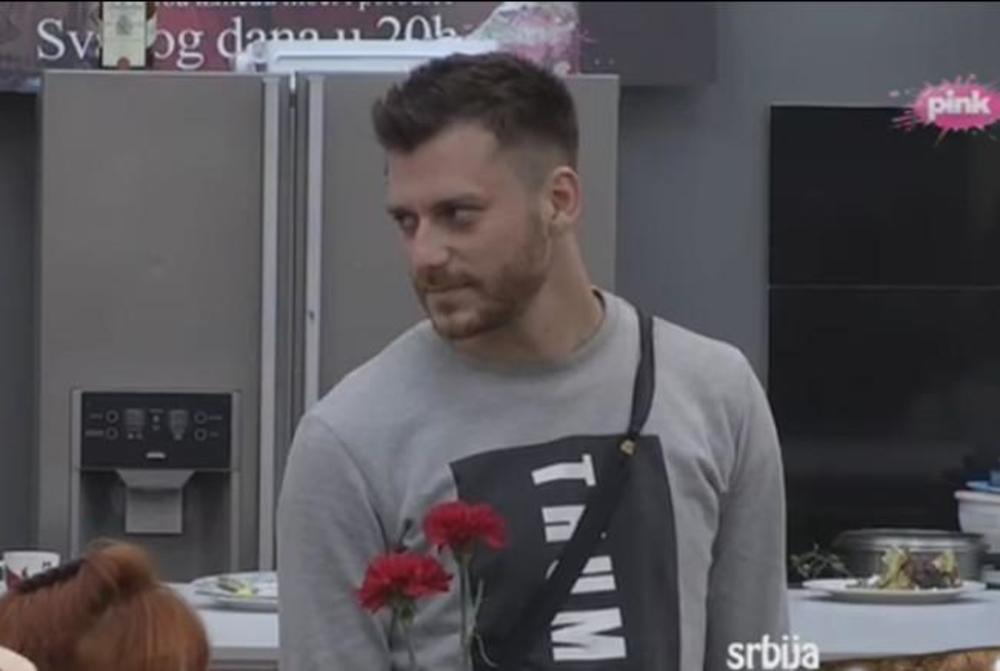 Reper je želeo ukućanima da stavi do znanja da to nije istina 