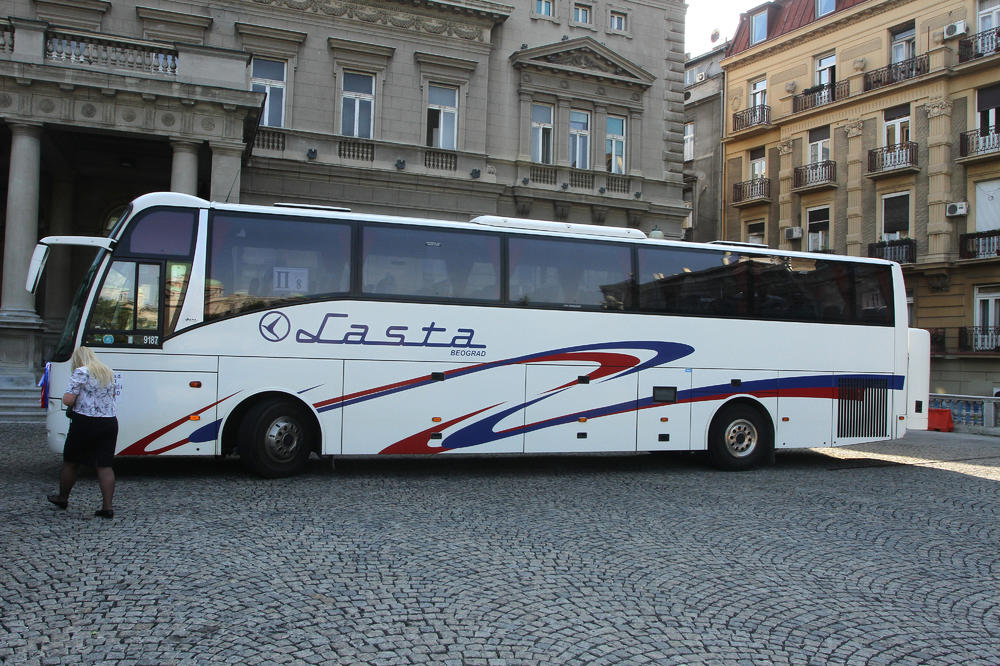 SRBINU POČELO SUĐENJE U NEMAČKOJ: Dobio poruku od ALAHA, pa napao putnike u AUTOBUSU!