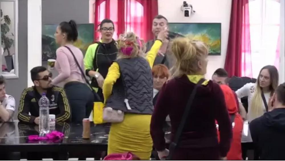 Teodora je napala Bebi Dol 