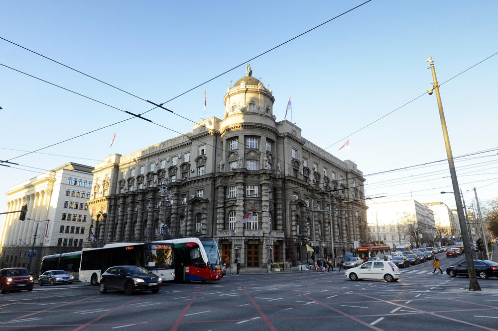 PROCURELI TAČNI IZNOSI POVEĆANIH PLATA U JAVNOM SEKTORU: Ovo su tačne BROJKE!