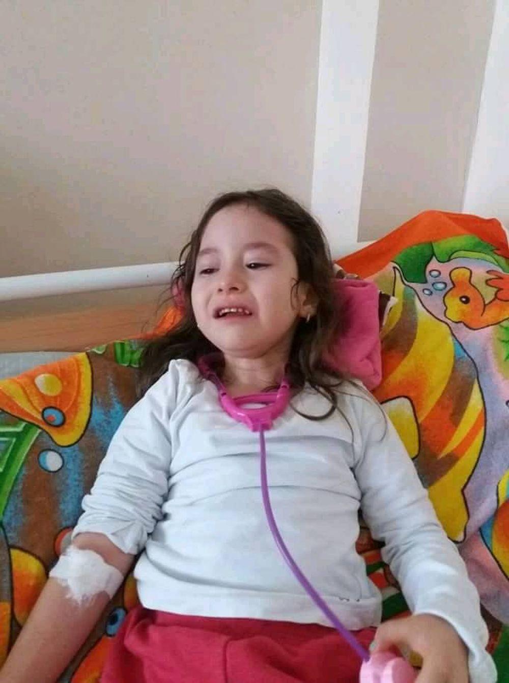 Snežana Savić iz Negotina boluje od Krabove bolesti