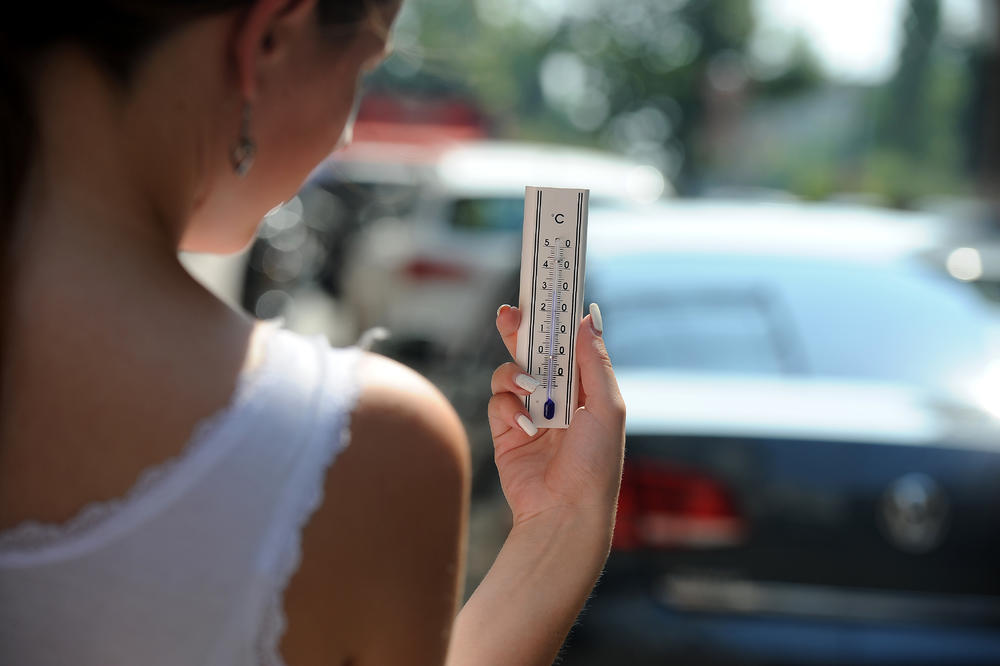 U DVA GRADA U SRBIJI VEĆ IZMERENA ČAK 34 STEPENA: Temperatura SAMO RASTE, a onda stiže SUPERĆELIJSKA OLUJA!