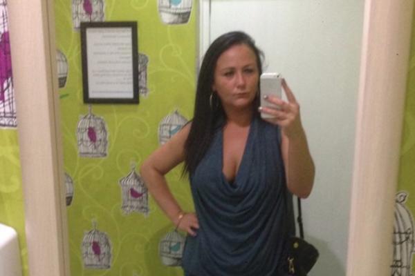 IMALI SU VEZU NA JEDNU NOĆ, I NAPRAVIO JOJ JE DETE: Ova žena preko društvenih mreža traži oca svoje ćerke!