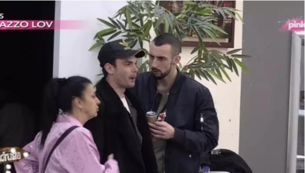 Đekson je prijateljski smirivao Tomu  