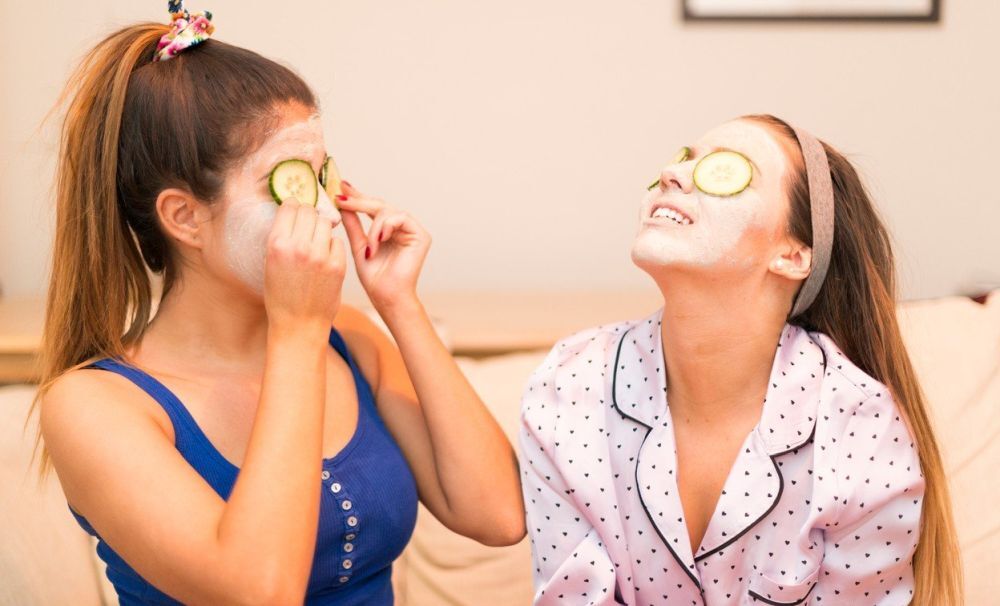 Znamo da obožavate da stavljate maske na lice sa svojom najboljom prijateljicom