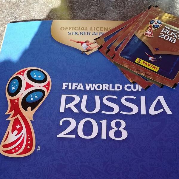 DA LI NAS NEKO ZEZA? Pogledajte najsmešnije sličice iz Paninijevog albuma, ovo je da umreš od smeha! (FOTO)