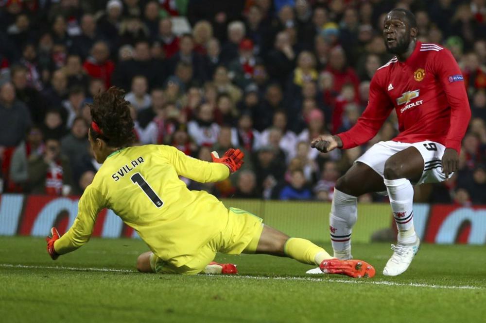 Srbija tek sad gori od želje da on debituje za reprezentaciju! Mile Svilar među 11 najvećih talenata svetskog fudbala! (FOTO) (VIDEO)