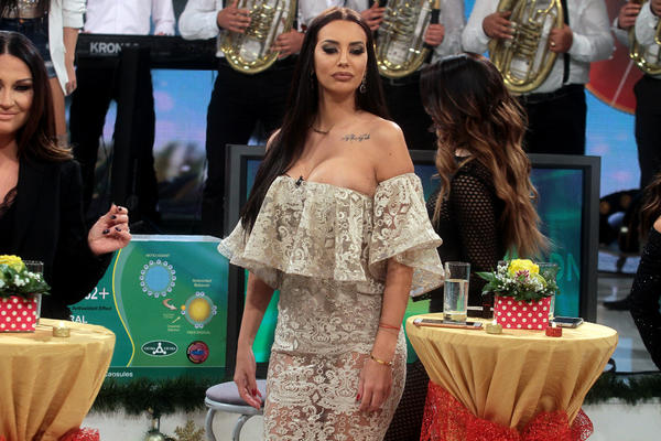 DRAMA: Kaća Grujić pala i ISEKLA noge i ruke na ZARĐALU KADU!