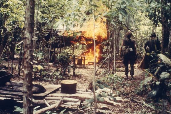 UBIJENO JE 504 OSOBA, ŽENE SU SILOVANE, SELA SPALJENA: Za najgori MASAKR koji su počili AMERIKANCI odgovarao je samo jedan vojnik!