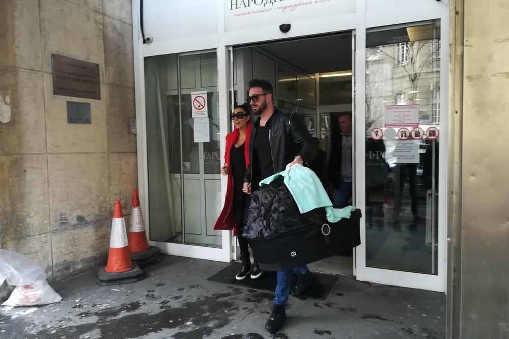 MIA JE NEDAVNO NA SVET DONELA ĆERKICU EMU: Pogledajte u kakvom stanu živi ova tročlana porodica (FOTO)